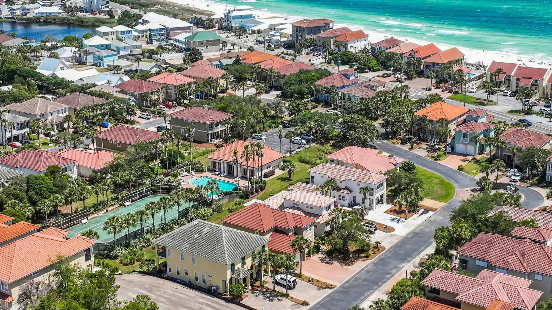 136 La Valencia Cir - At Peace Villa Panama City Beach Semesterbostad